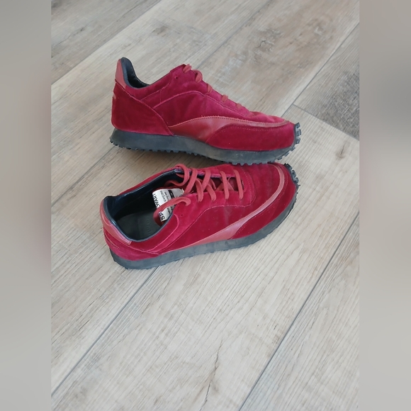 Comme des Garcons CDG x Spalwart Velvet Tempo Sneakers in Burgundy Red. Size 40 - Picture 2 of 10